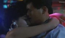 吻戏摸胸视频,吻戏摸胸片段引发热议